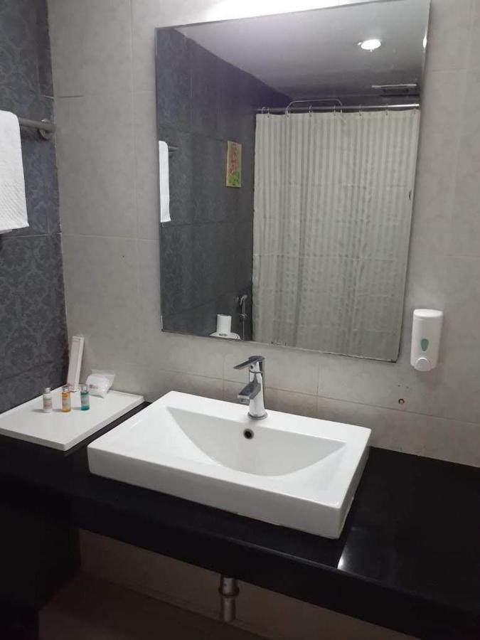 Hotel Md'S Continental Jorhat Bagian luar foto
