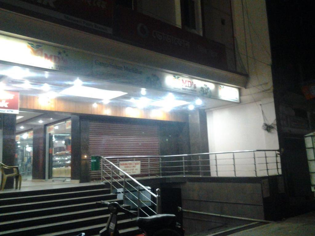 Hotel Md'S Continental Jorhat Bagian luar foto