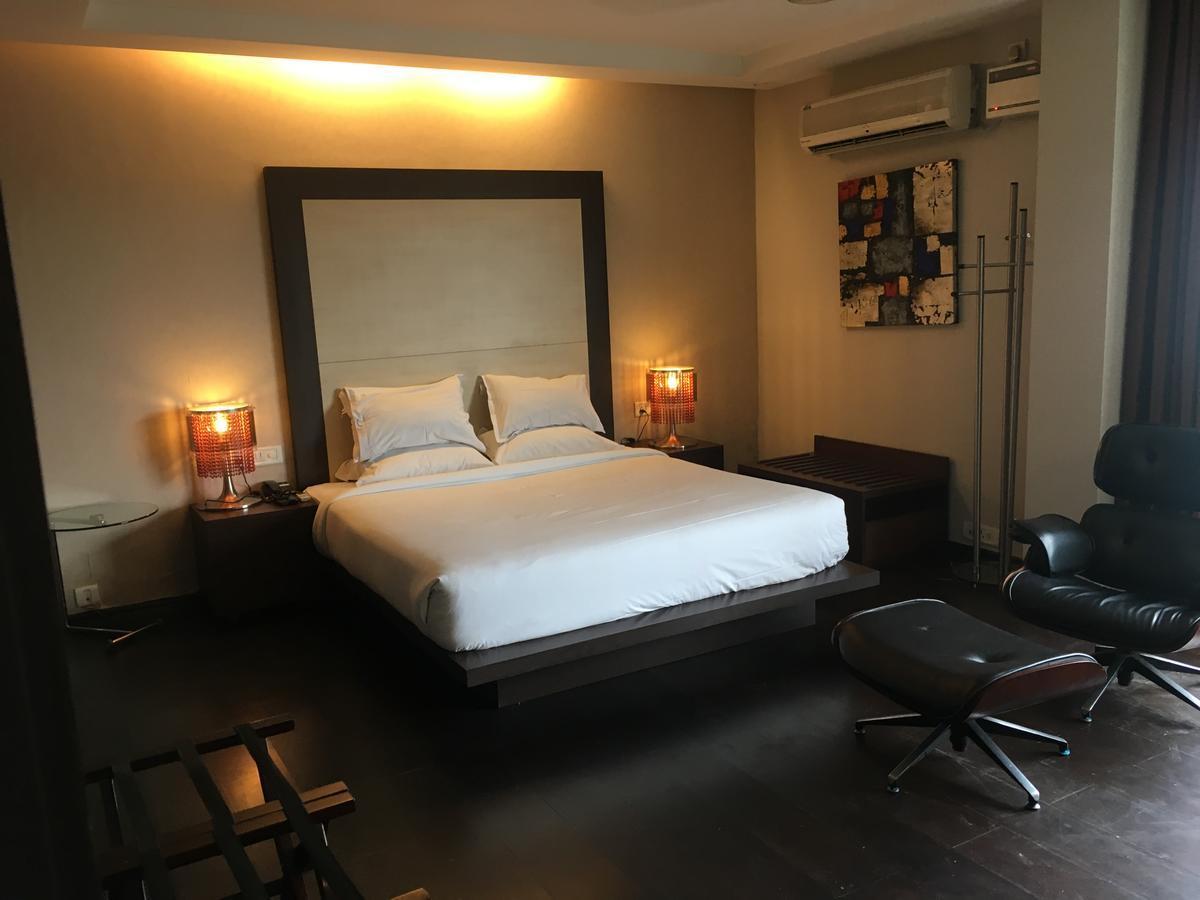 Hotel Md'S Continental Jorhat Bagian luar foto