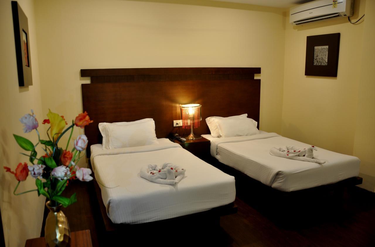 Hotel Md'S Continental Jorhat Bagian luar foto