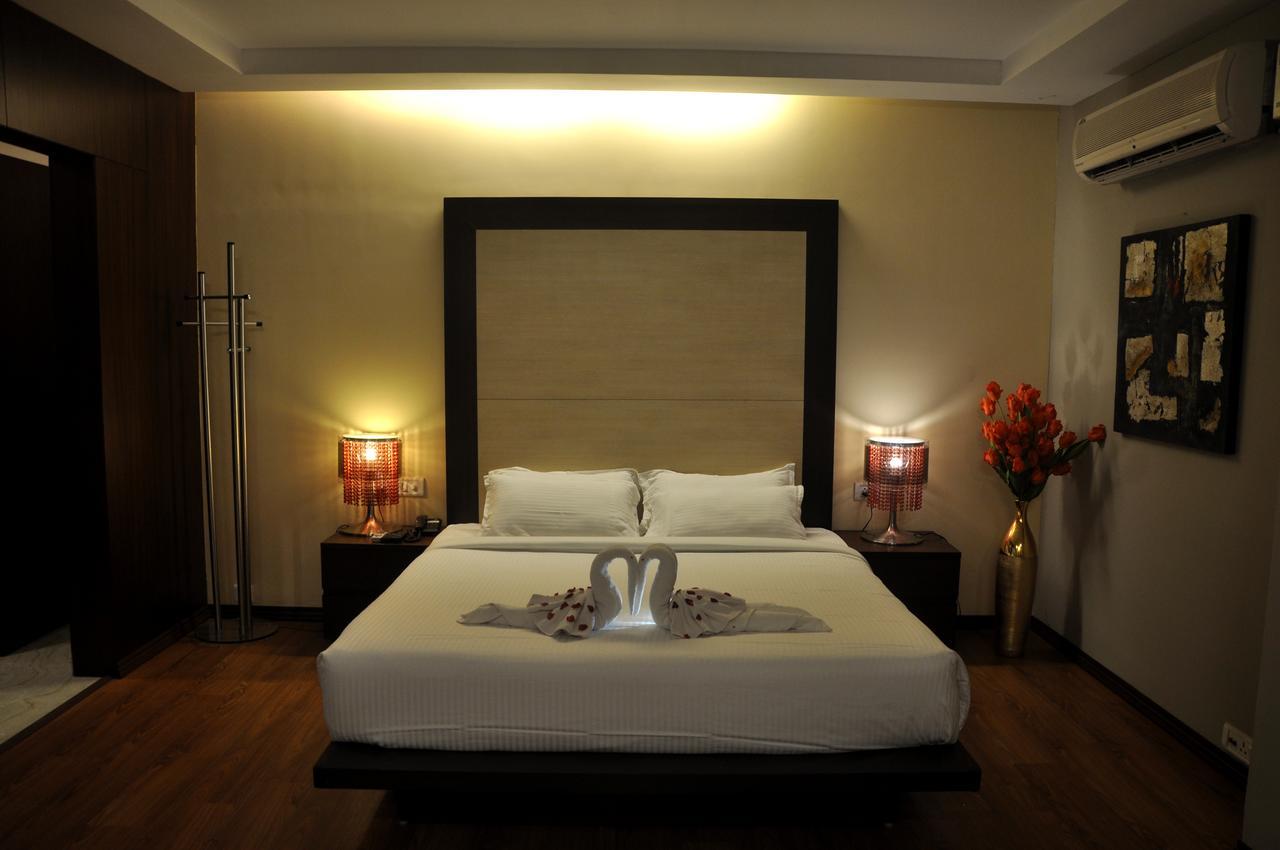 Hotel Md'S Continental Jorhat Bagian luar foto